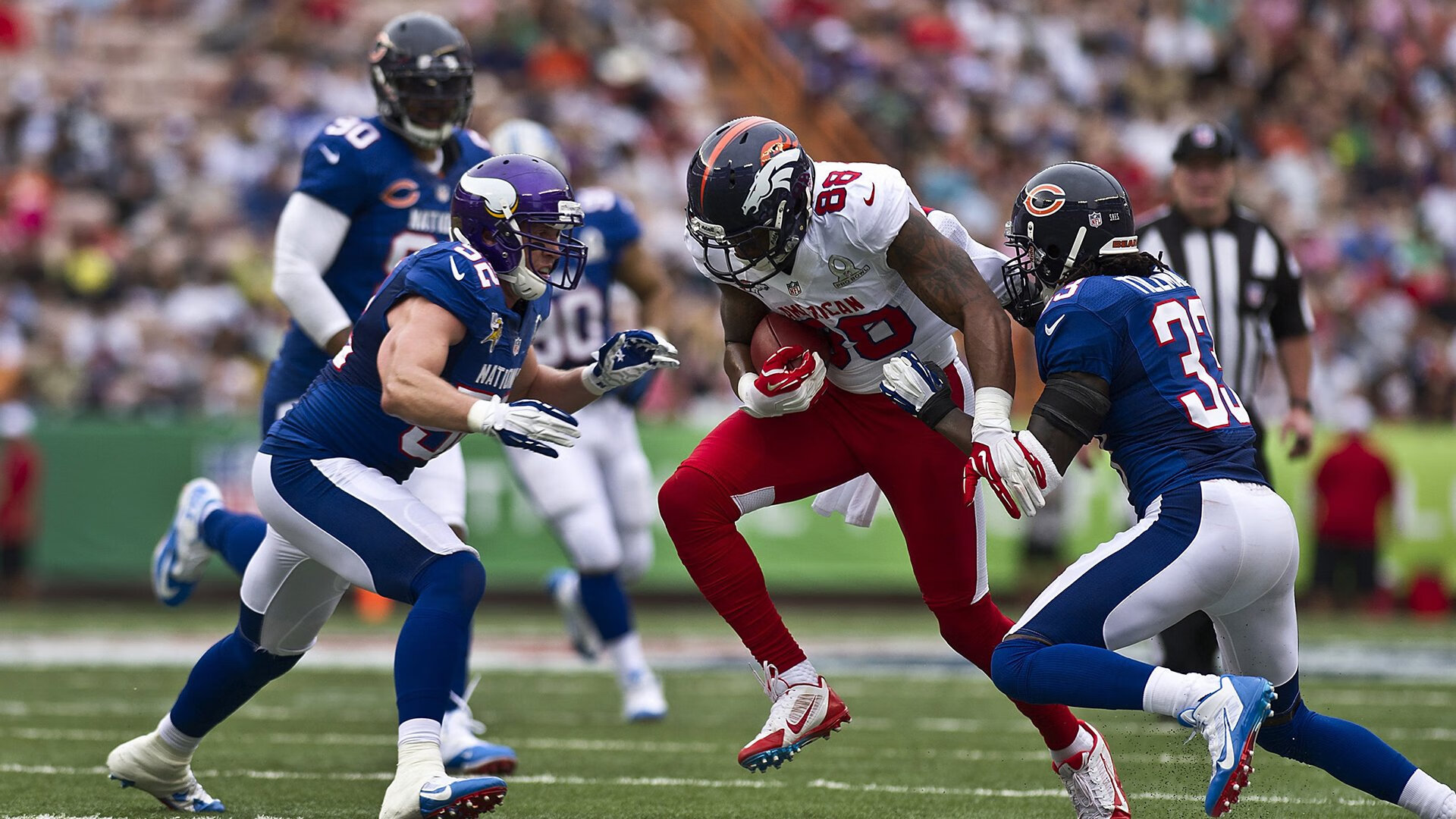 九游体育入口-女子足球比赛中，中国队大胜对手，晋级半决赛，中国女足进半决赛了吗