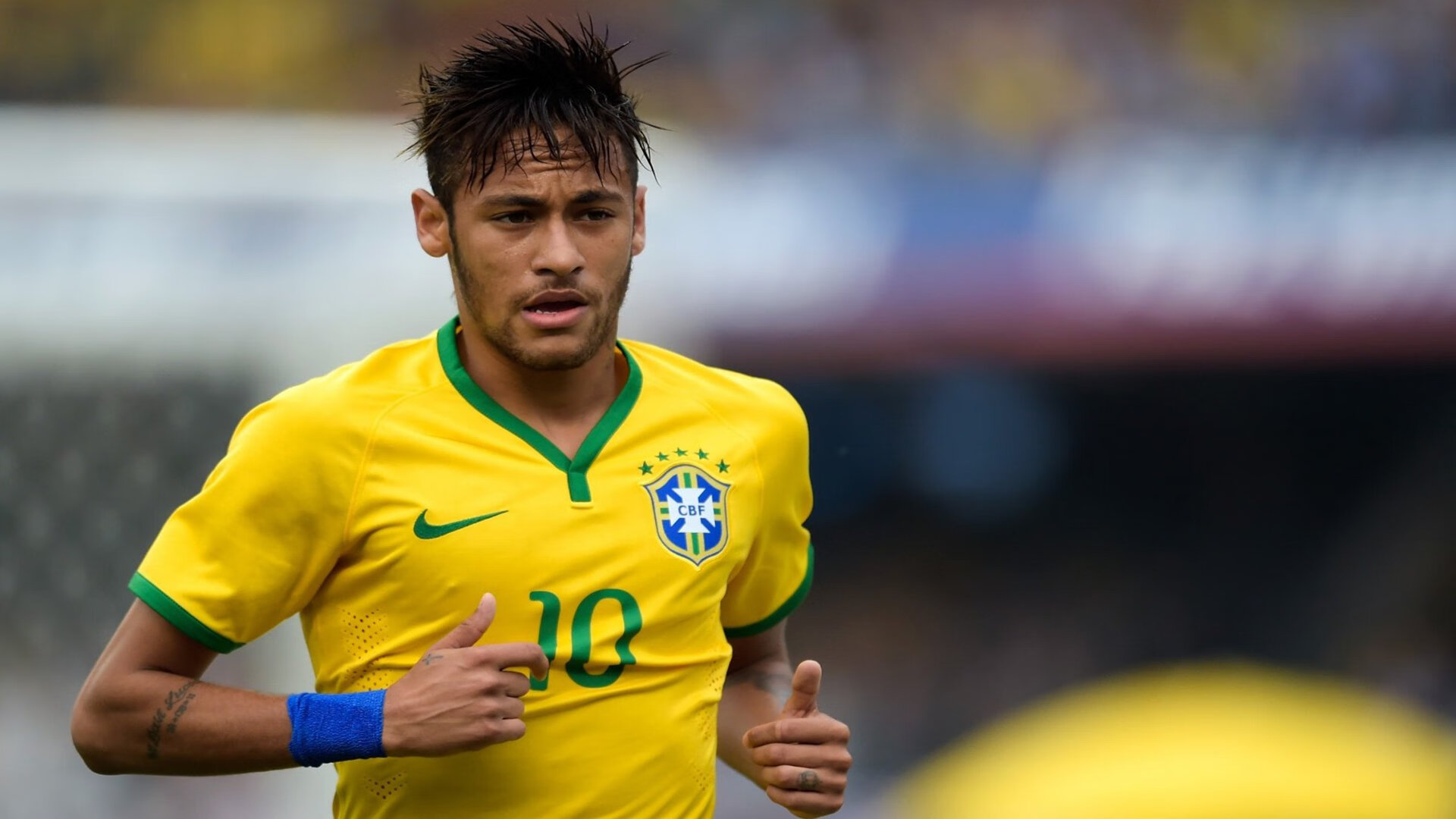 九游官网-欧洲杯激情点燃：每一场都精彩纷呈，欧洲杯名场面